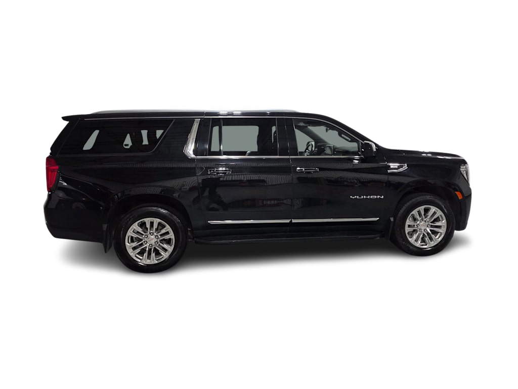 Thumbnail: 2023 GMC Yukon XL - 18