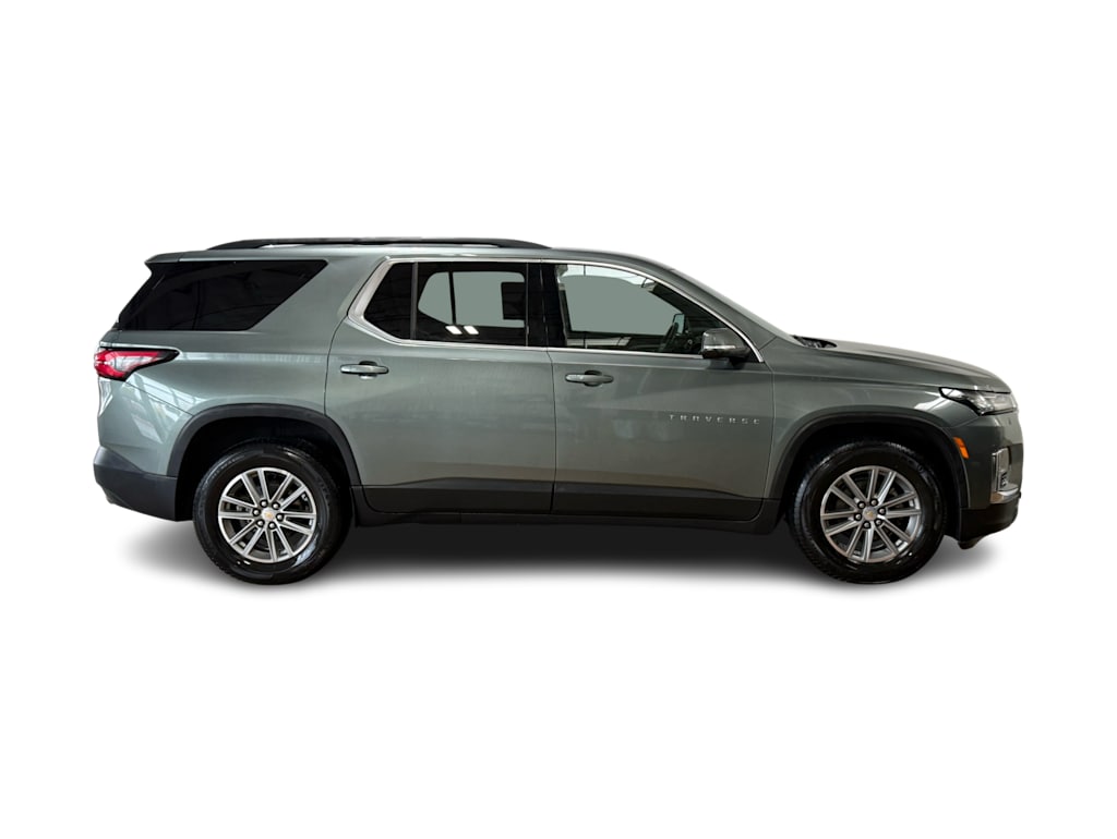 Thumbnail: 2023 Chevrolet Traverse - 15