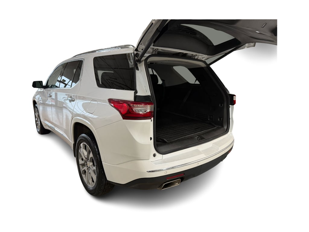 Thumbnail: 2021 Chevrolet Traverse - 12