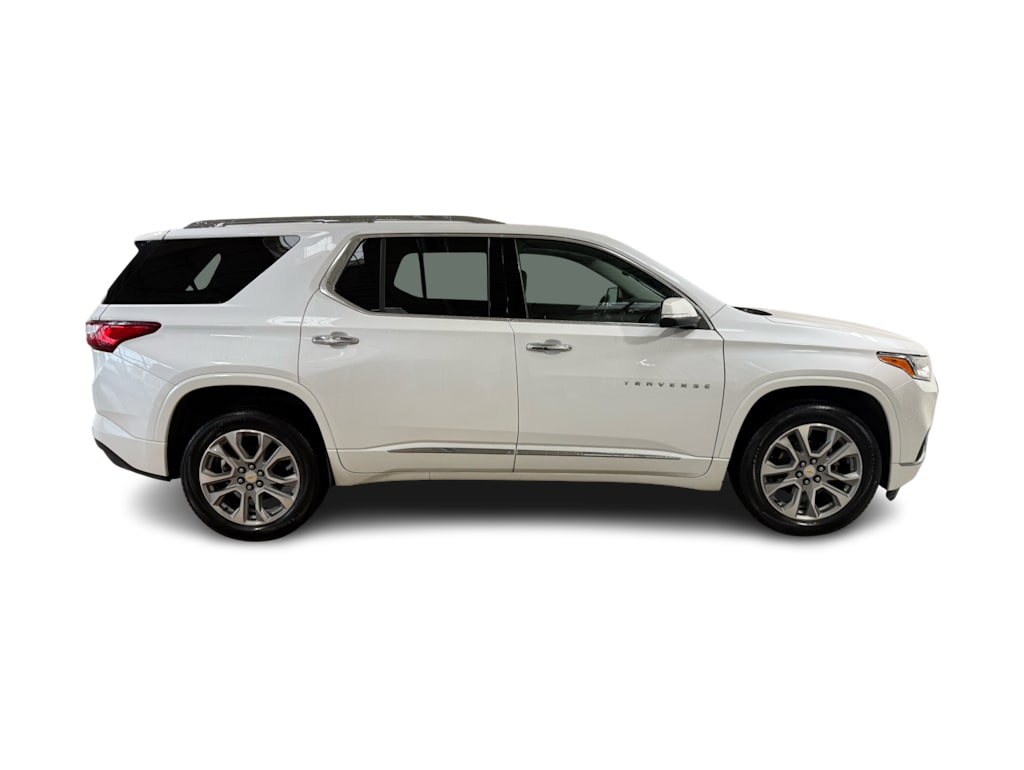 Thumbnail: 2021 Chevrolet Traverse - 14