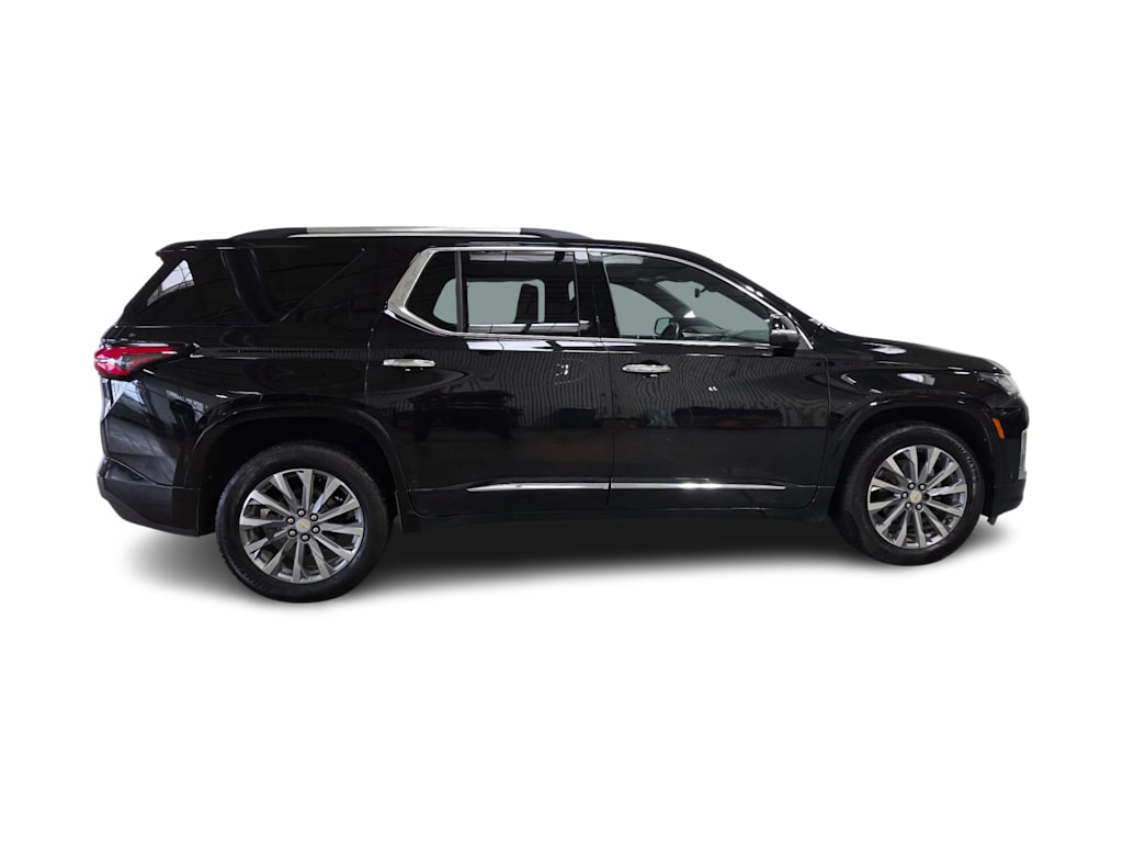 Thumbnail: 2023 Chevrolet Traverse - 16