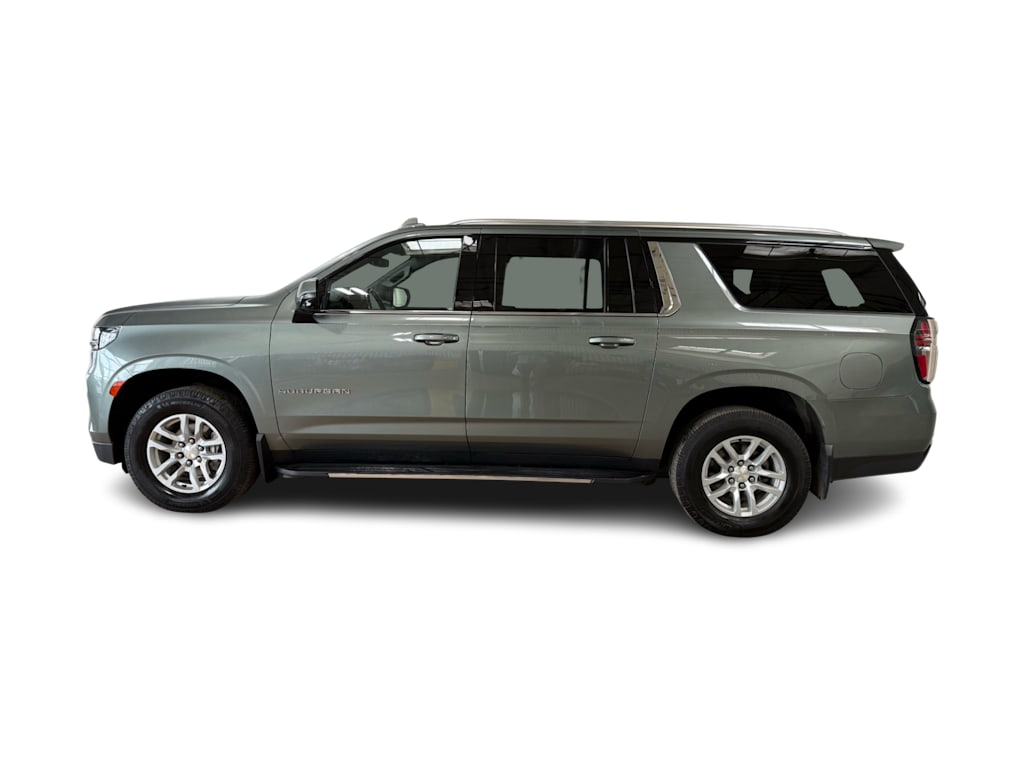 Thumbnail: 2024 Chevrolet Suburban - 3