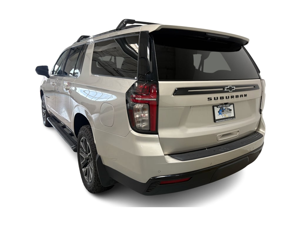 Thumbnail: 2023 Chevrolet Suburban - 4