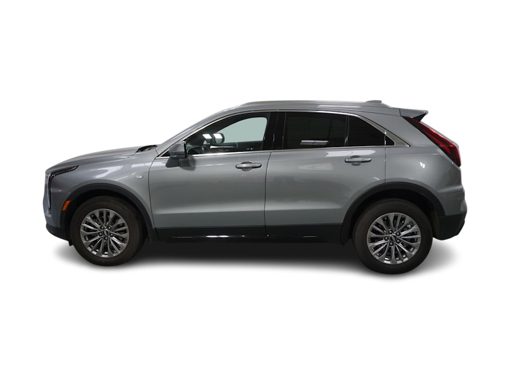 Thumbnail: 2024 Cadillac XT4 - 3