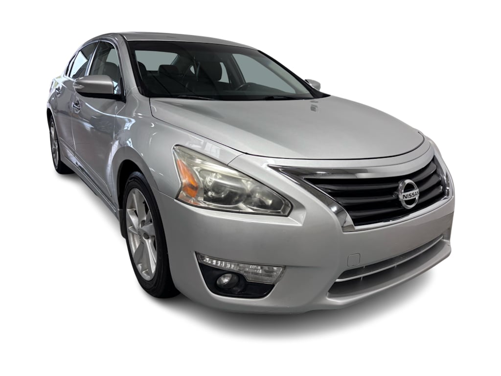 Thumbnail: 2015 Nissan Altima - 14