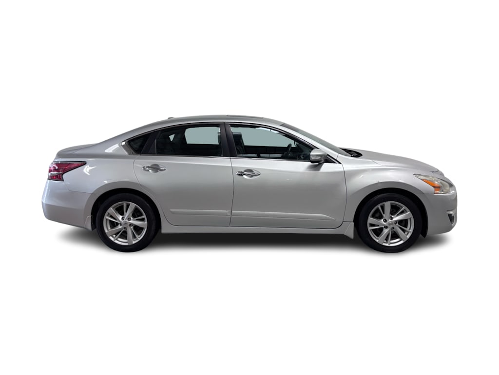 Thumbnail: 2015 Nissan Altima - 15