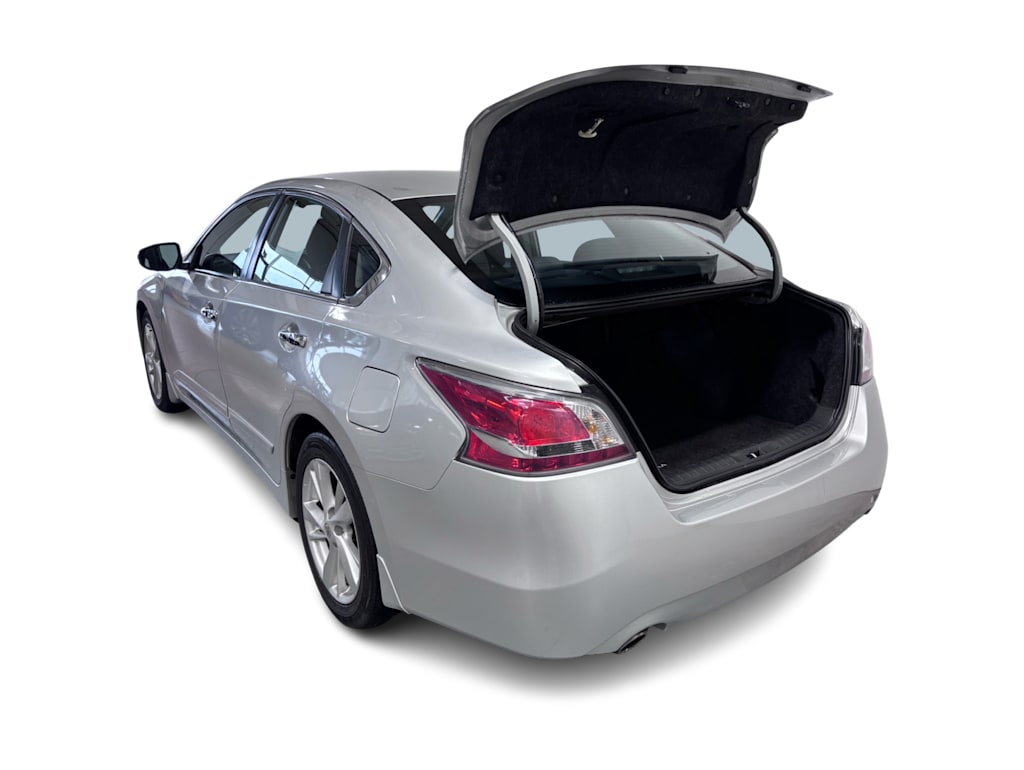 Thumbnail: 2015 Nissan Altima - 13