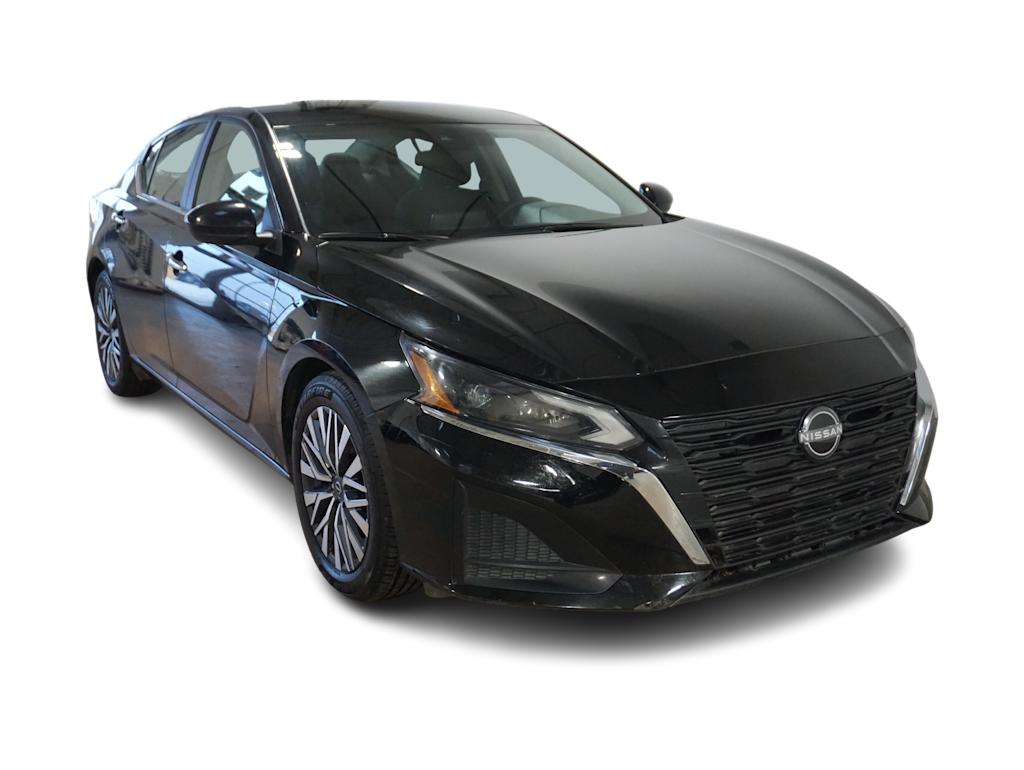 Thumbnail: 2023 Nissan Altima - 13