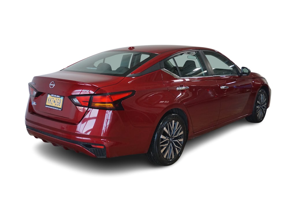 Thumbnail: 2024 Nissan Altima - 15