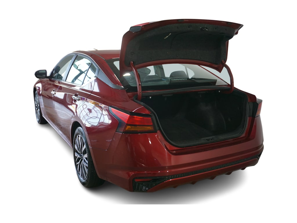 Thumbnail: 2024 Nissan Altima - 12