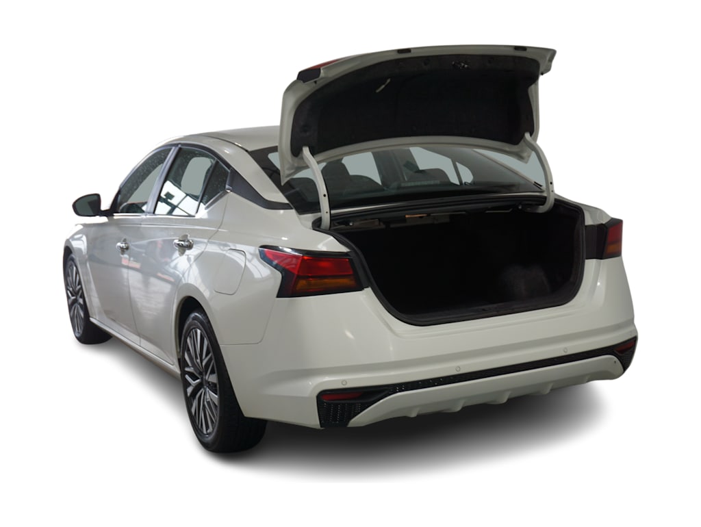 Thumbnail: 2023 Nissan Altima - 14