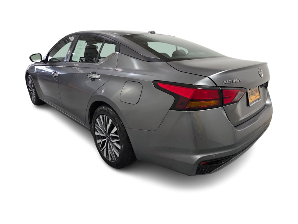 Thumbnail: 2023 Nissan Altima - 4