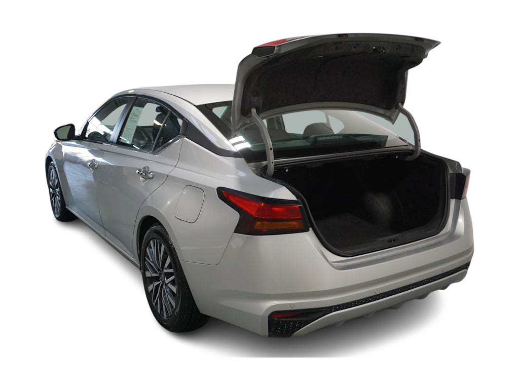 Thumbnail: 2023 Nissan Altima - 13