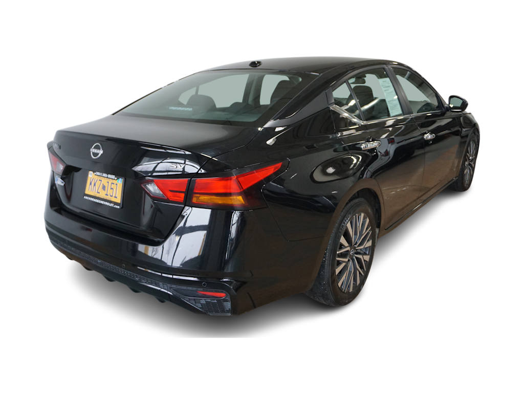 Thumbnail: 2024 Nissan Altima - 15