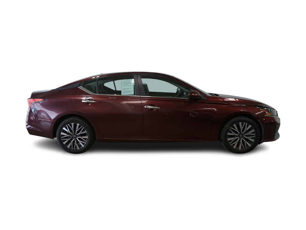 Thumbnail: 2023 Nissan Altima - 14