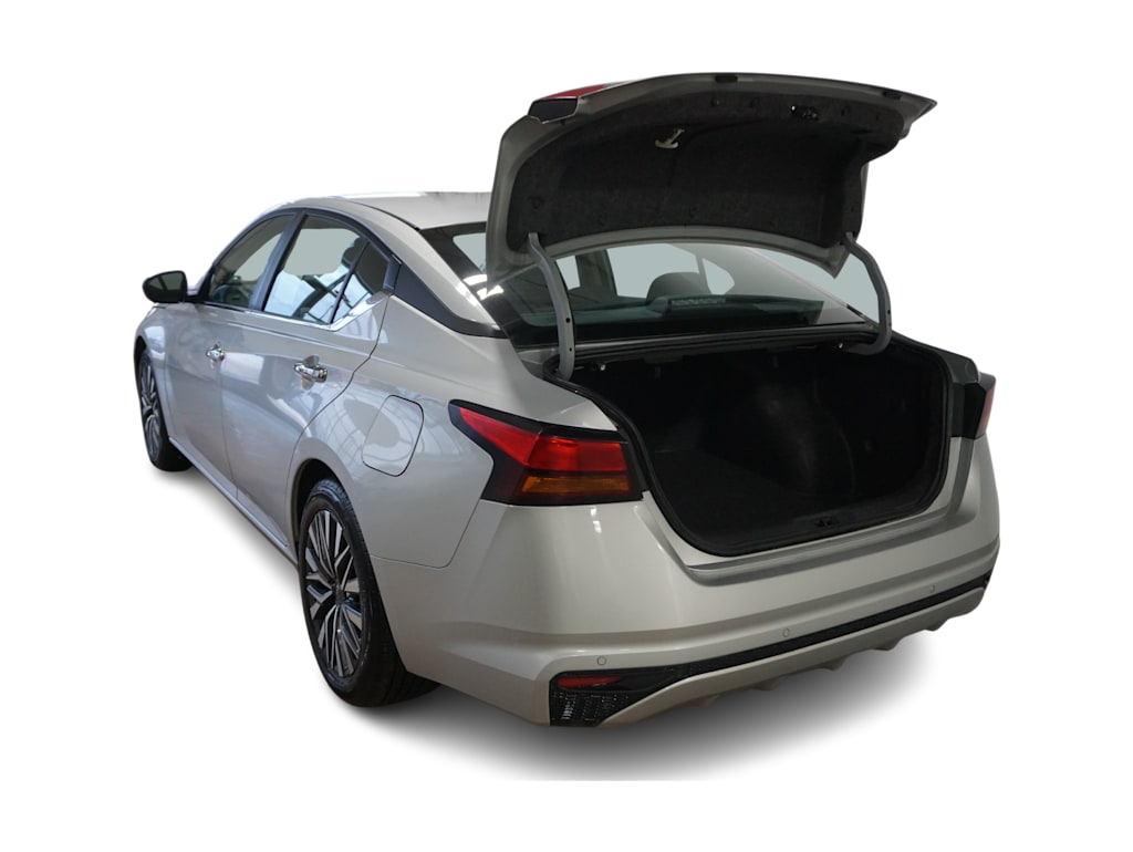 Thumbnail: 2024 Nissan Altima - 12