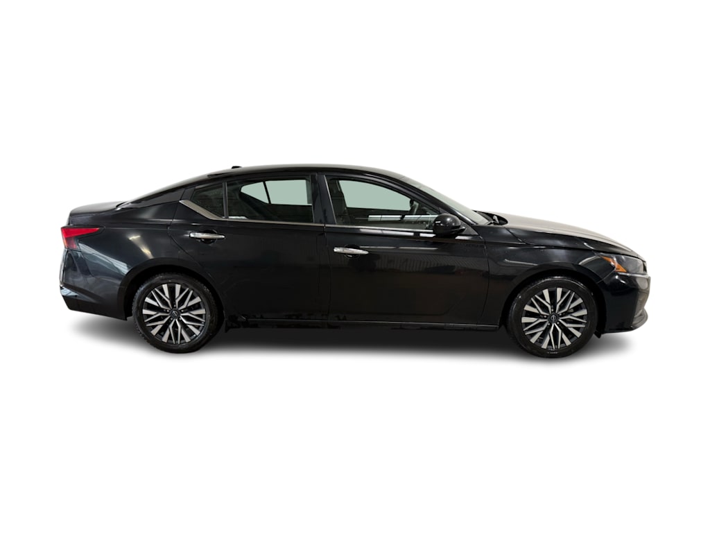 Thumbnail: 2023 Nissan Altima - 15