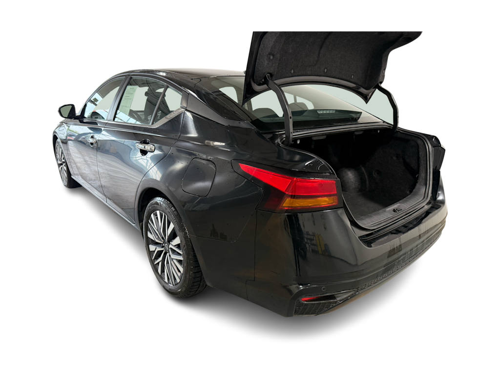 Thumbnail: 2023 Nissan Altima - 13