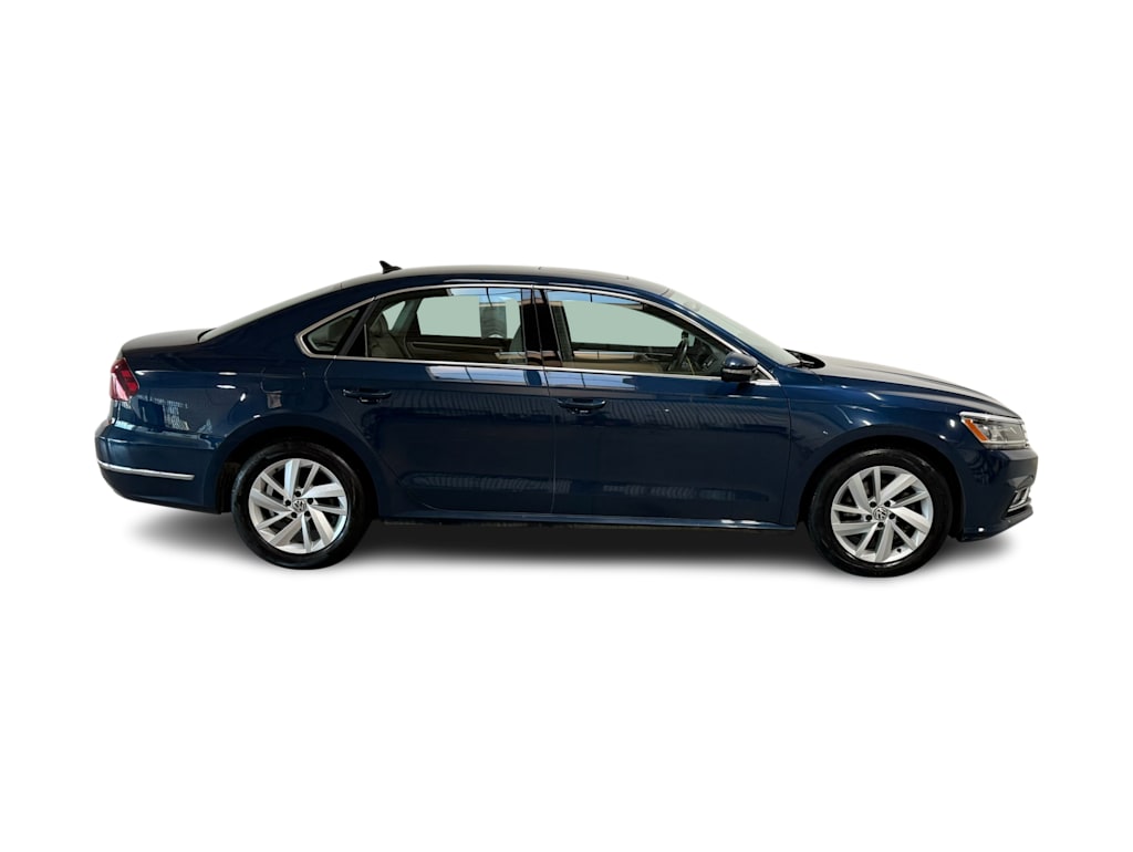 Thumbnail: 2018 Volkswagen Passat - 14
