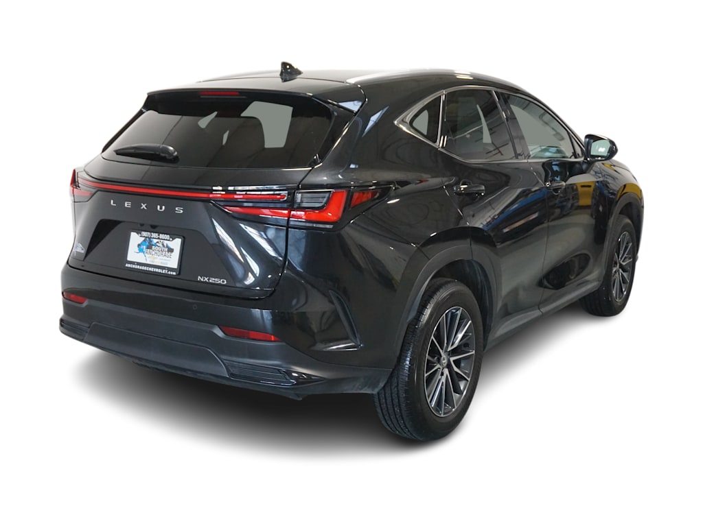 Thumbnail: 2025 Lexus ES - 26