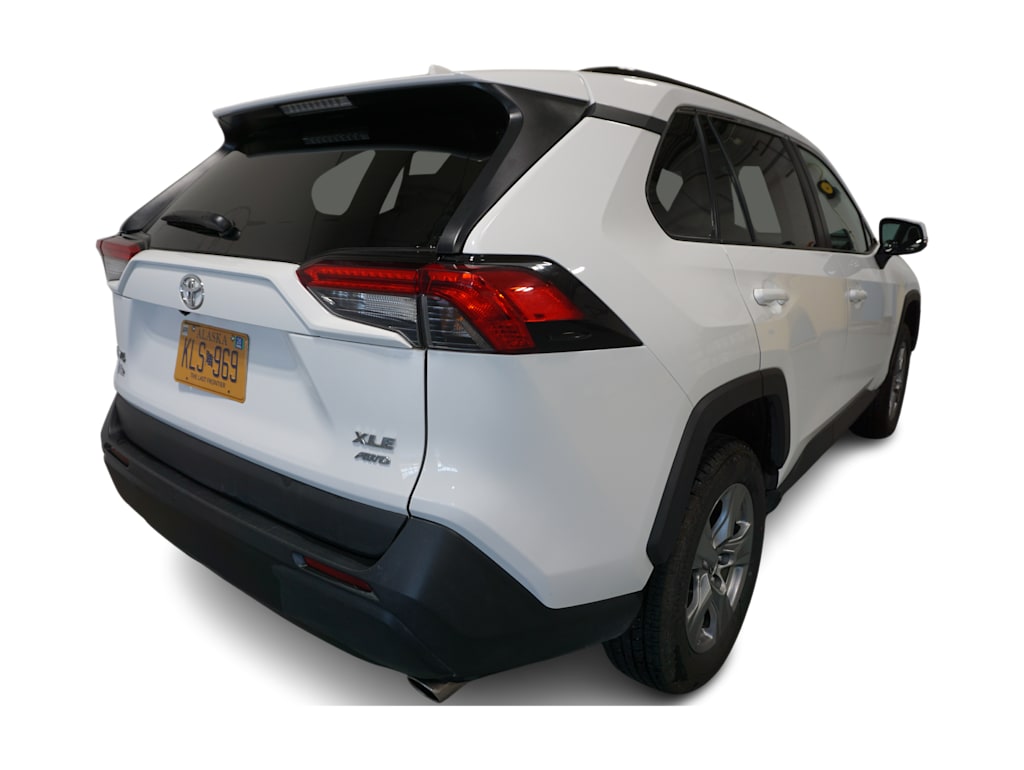 Thumbnail: 2024 Toyota RAV4 - 16