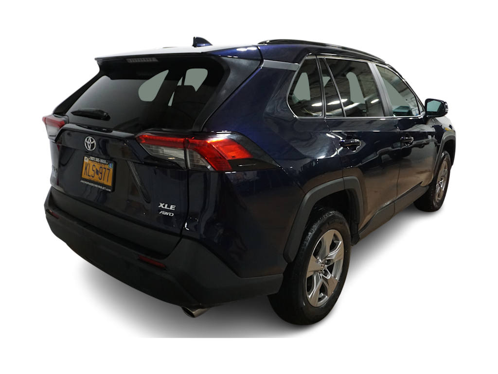Thumbnail: 2024 Toyota RAV4 - 16
