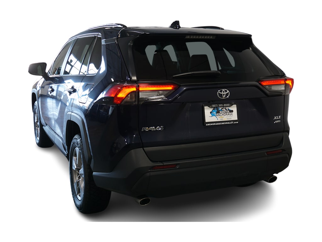 2023 Toyota RAV4 XLE 15