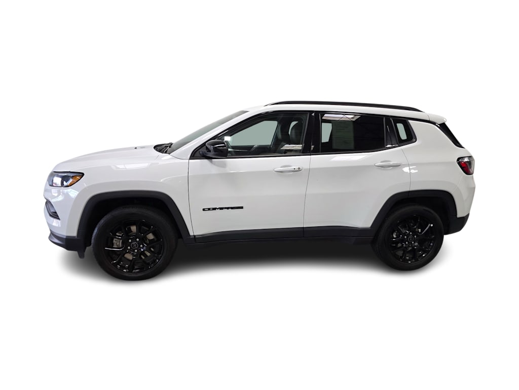 Thumbnail: 2025 Jeep Compass - 3