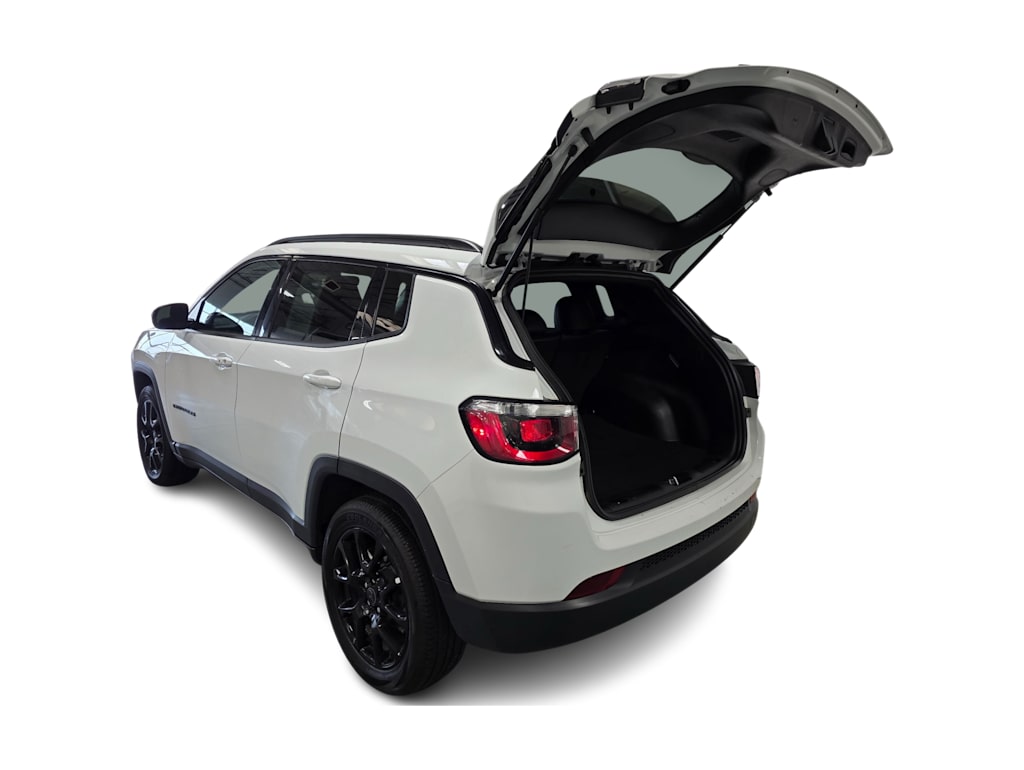 Thumbnail: 2025 Jeep Compass - 14