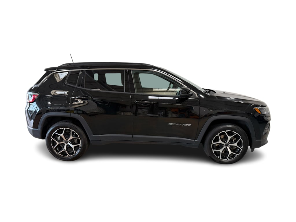 Thumbnail: 2025 Jeep Compass - 14