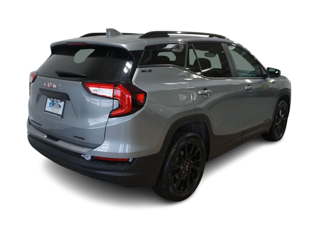 2024 GMC Terrain SLE 16