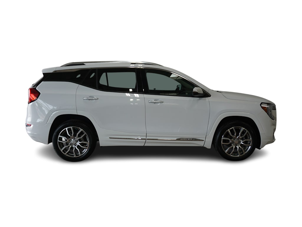 2023 GMC Terrain Denali 17