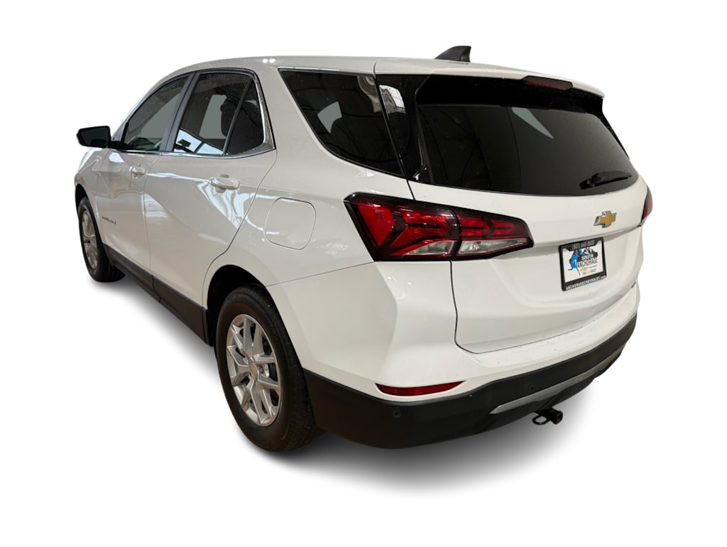 Thumbnail: 2022 Chevrolet Equinox - 4