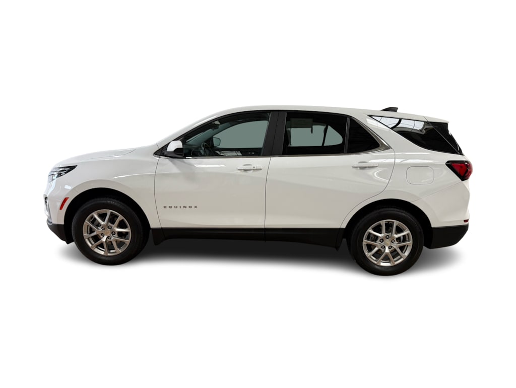 Thumbnail: 2022 Chevrolet Equinox - 3