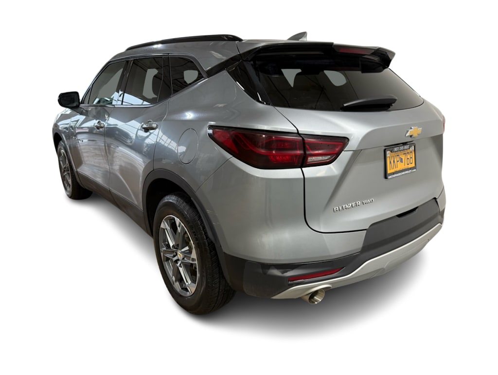 Thumbnail: 2023 Chevrolet Blazer - 4