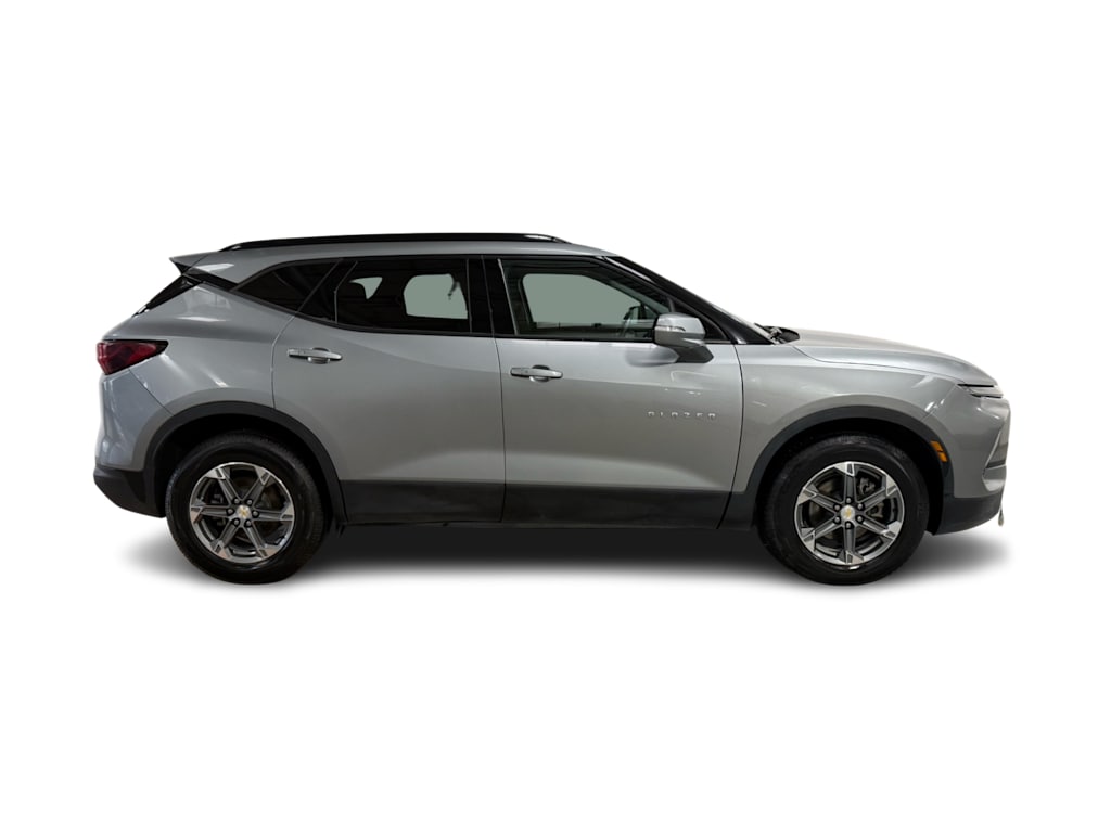 Thumbnail: 2023 Chevrolet Blazer - 14