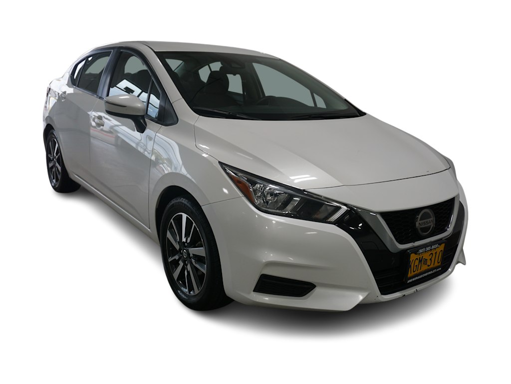 2021 Nissan Versa SV 16