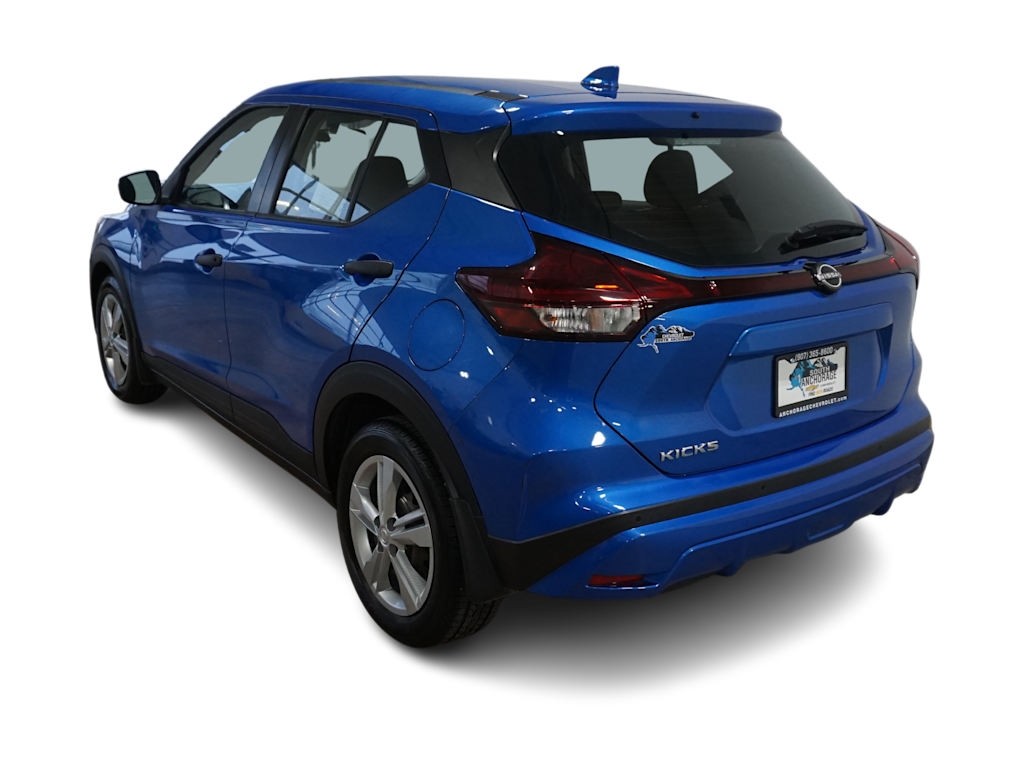 2022 Nissan Kicks S 4