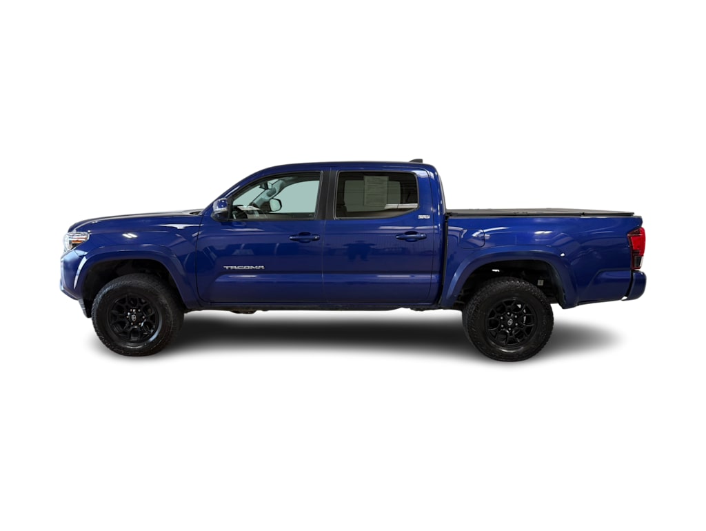 Thumbnail: 2022 Toyota Tacoma - 3