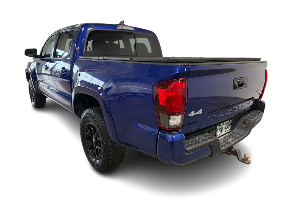 Thumbnail: 2022 Toyota Tacoma - 4