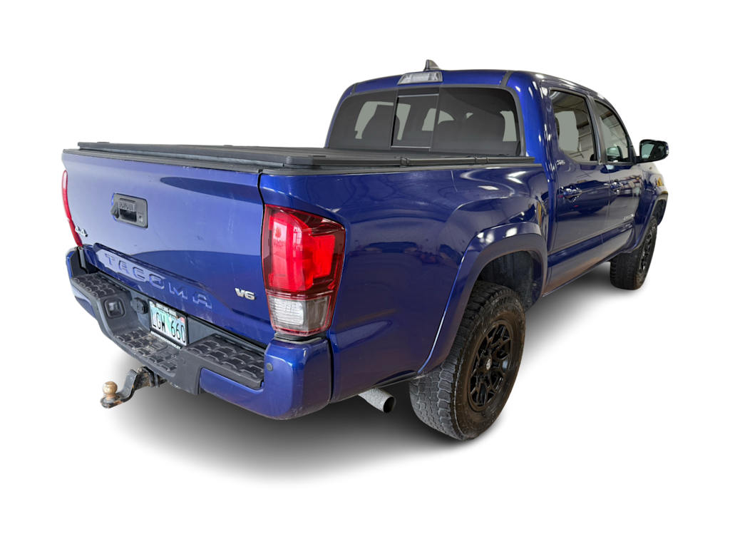 Thumbnail: 2022 Toyota Tacoma - 16