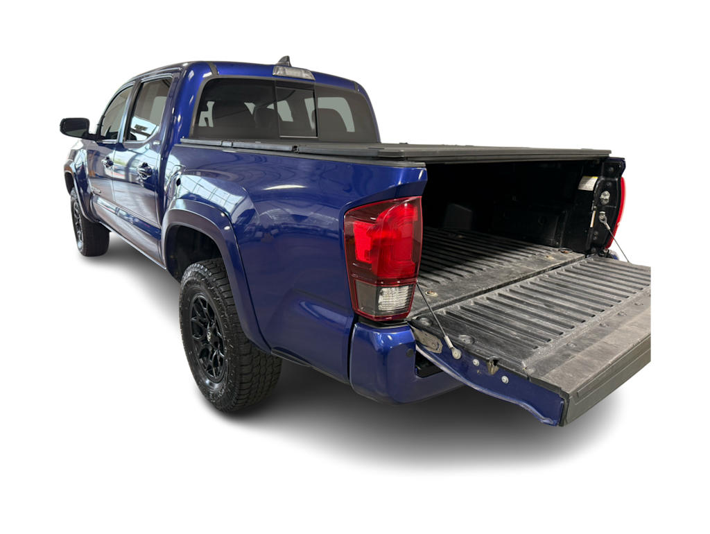 Thumbnail: 2022 Toyota Tacoma - 13