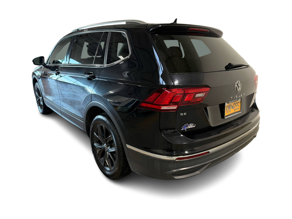 Thumbnail: 2024 Volkswagen Tiguan - 4