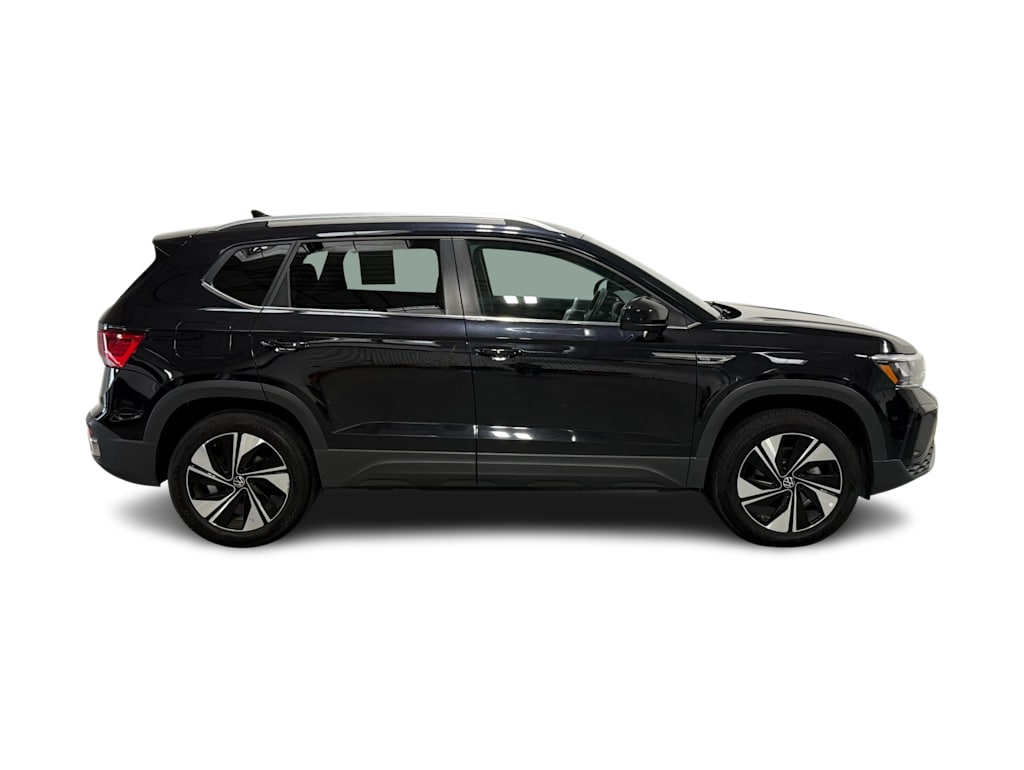 Thumbnail: 2024 Volkswagen Taos - 16