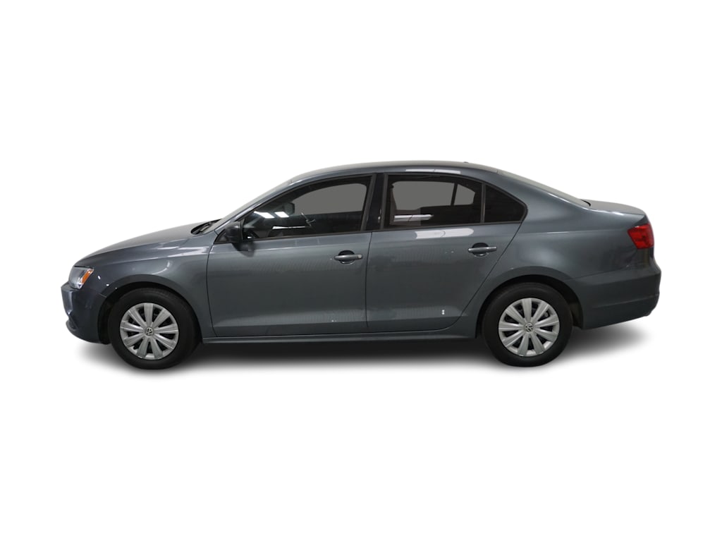 Thumbnail: 2013 Volkswagen Jetta - 3