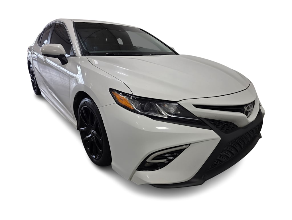 Thumbnail: 2018 Toyota Camry - 15