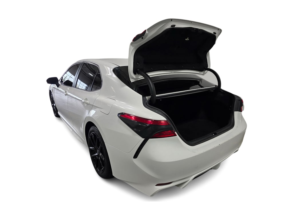 Thumbnail: 2018 Toyota Camry - 14