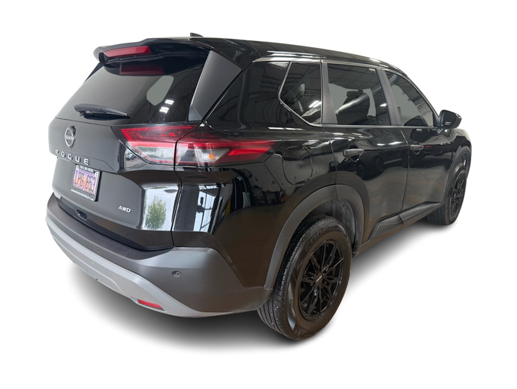Thumbnail: 2023 Nissan Rogue - 16