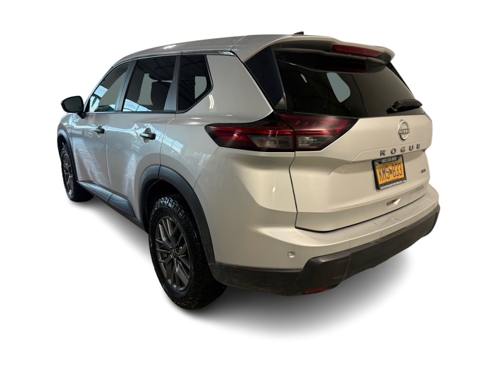 Thumbnail: 2024 Nissan Rogue - 4
