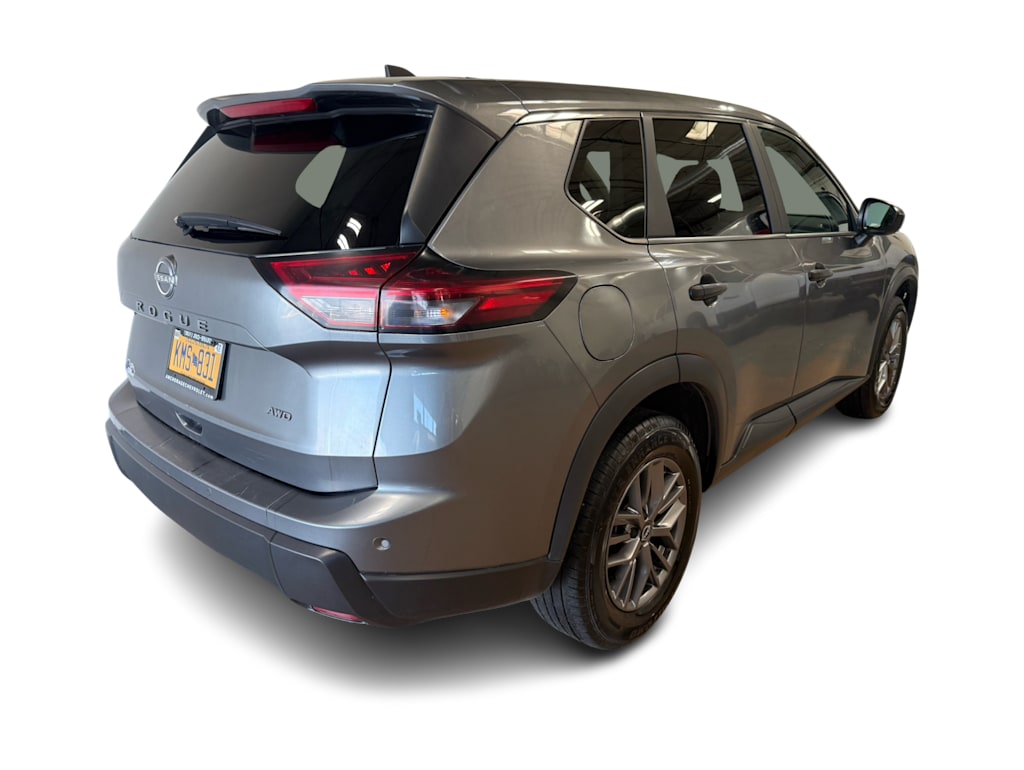 Thumbnail: 2024 Nissan Rogue - 16